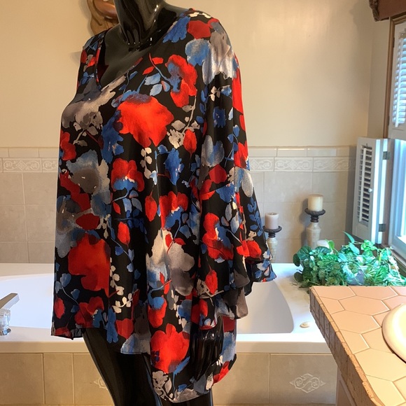 The Limited Collection - Picture 2 of 8